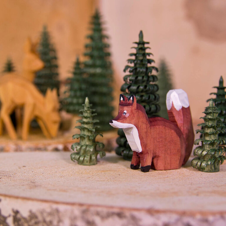 DS DS German Wooden Ring Tree Green 9 cm