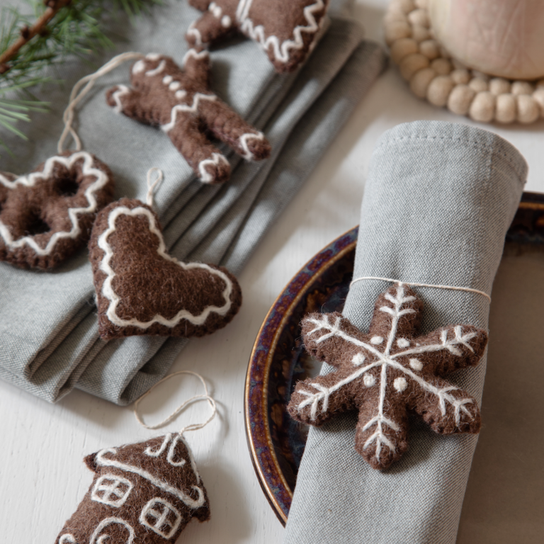 EGS EGS Fair Trade Ornament Gingerbread House (Simple)