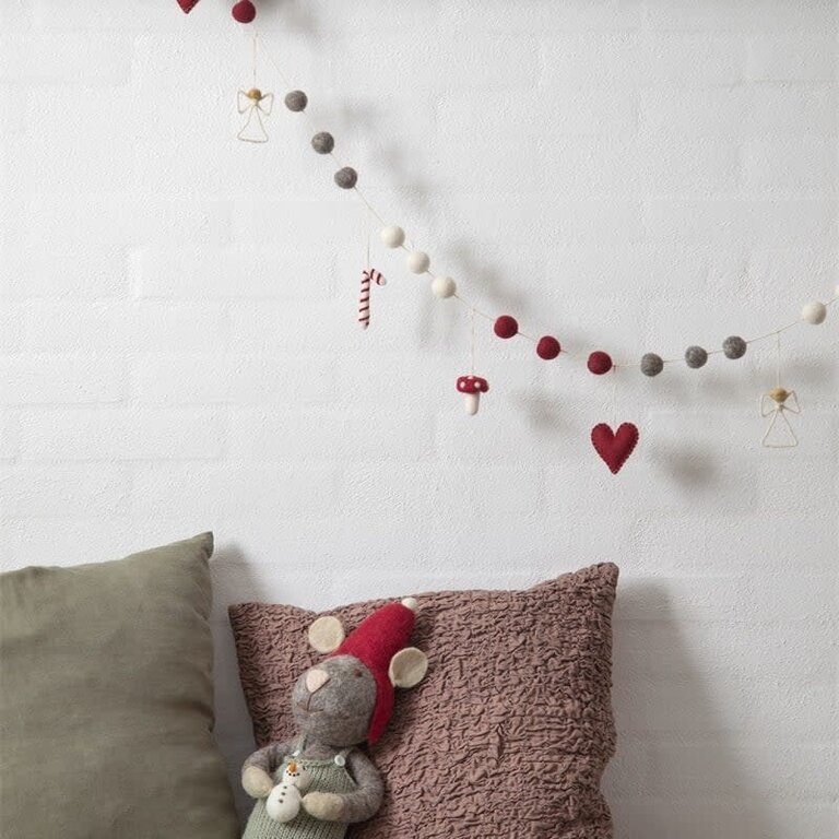 EGS EGS Fair Trade Felt Garland w Ornaments