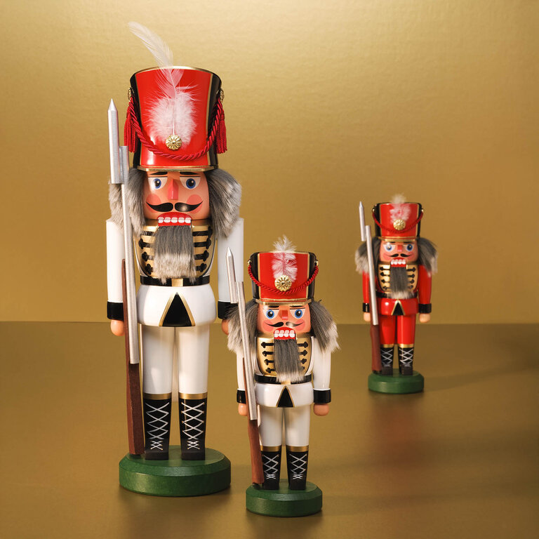 DS DS German Nutcracker Soldier, White 22 cm