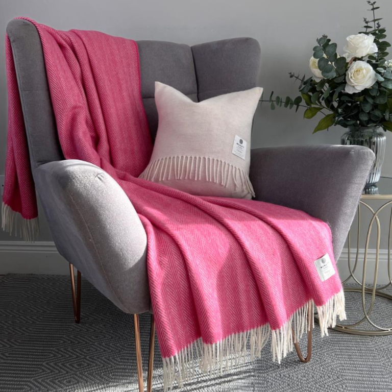 MND MND Merino Herringbone Throw Aurora Pink