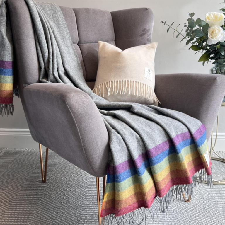 MND MND Merino Wool Throw - Rainbow Stripe