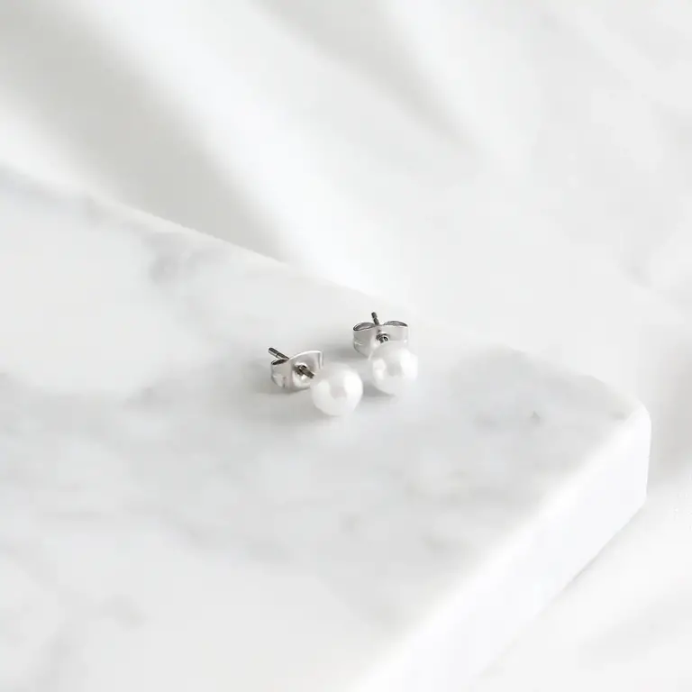 Birch Birch Essential Pearl Earrings