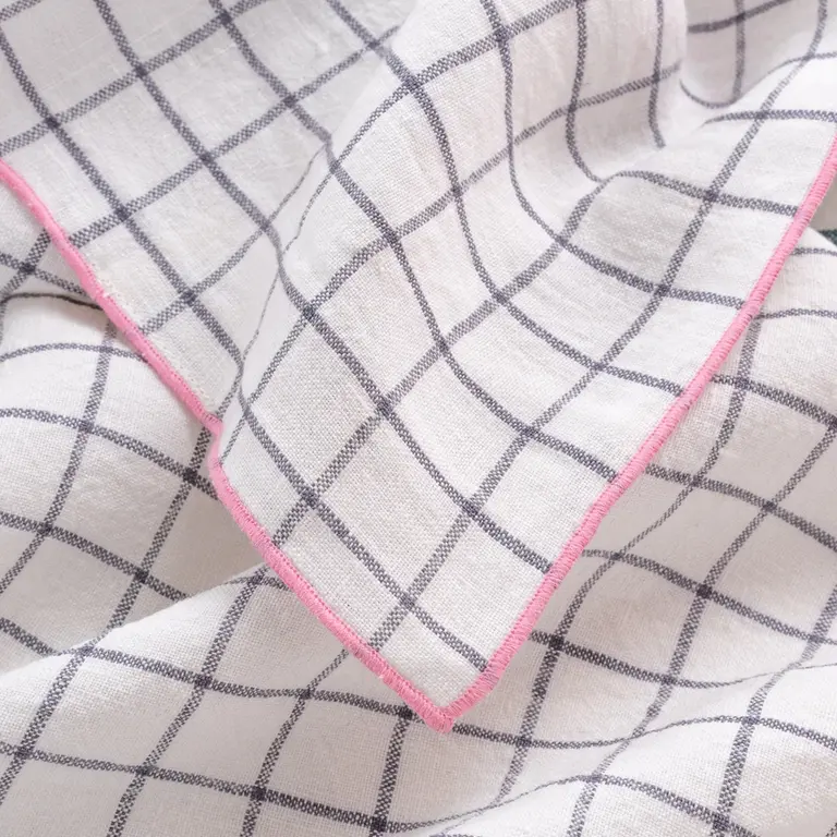 Live Linen Live Linen Harmony Tablecloth - Red 250 x 140 cm