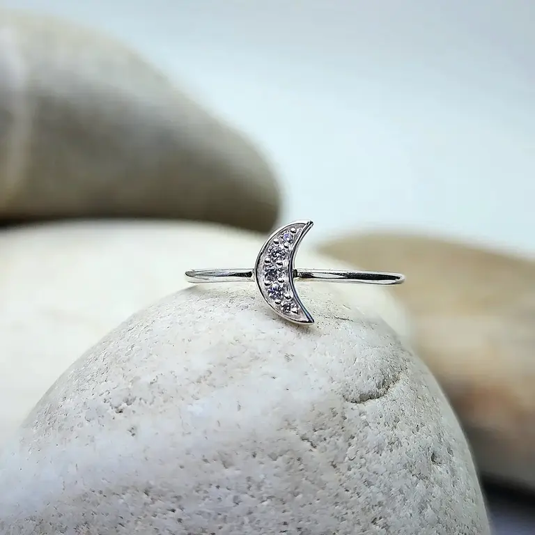 Heart & Lotus HL Crescent Moon Cubic Zirconia Ring