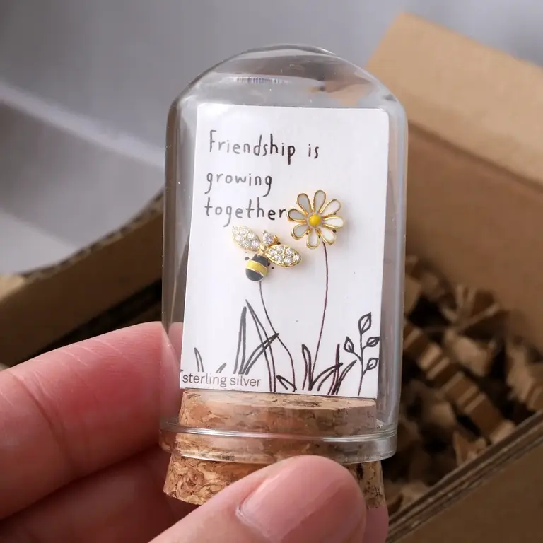 Attic Attic Friendship Bee Flower Jewel Studs Gold