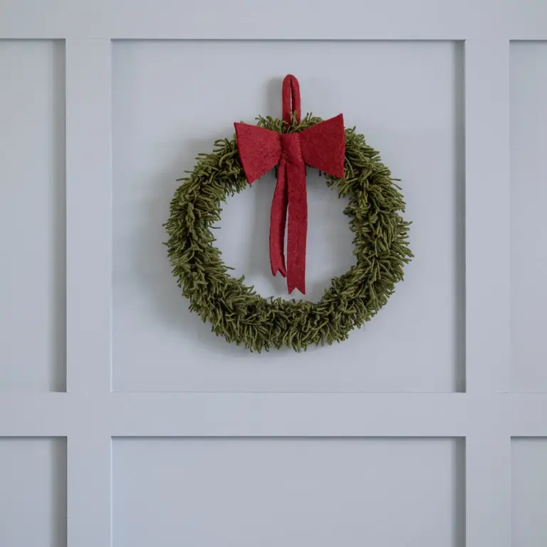 EGS EGS Fair Trade Big Wreath w Red Bow