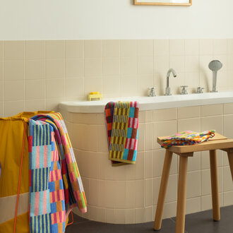 Foekje Fleur Foekje Fleur Bath Towel #73 Tulip Quilt