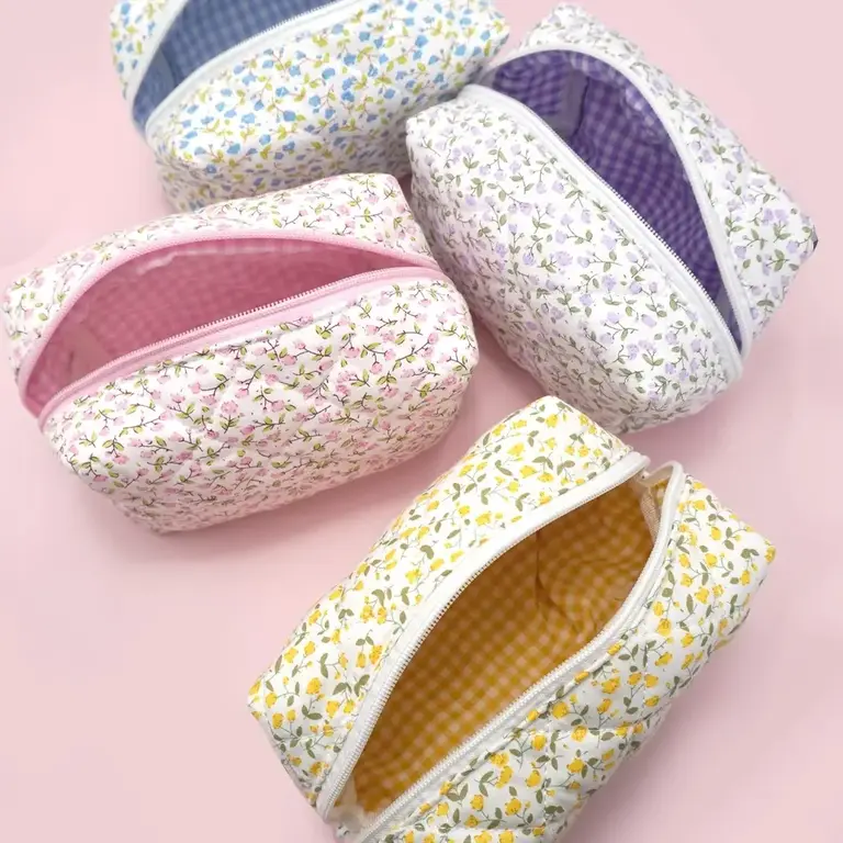 Joss Joss Ditzy Quilted Floral Cosmetic Pouch