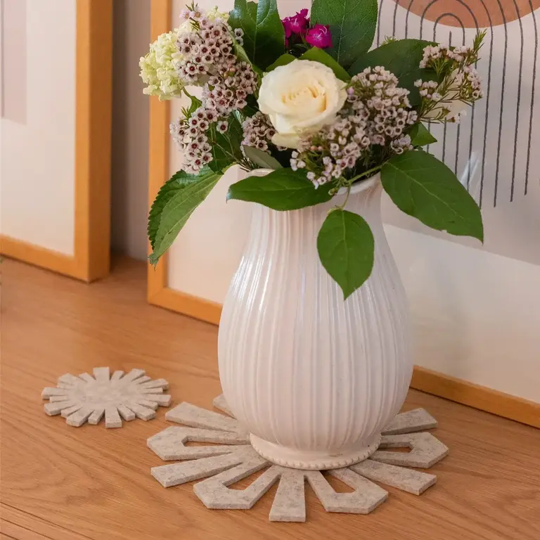 Graf Lantz Graf Lantz Merino Snowflake Trivet - Heather White