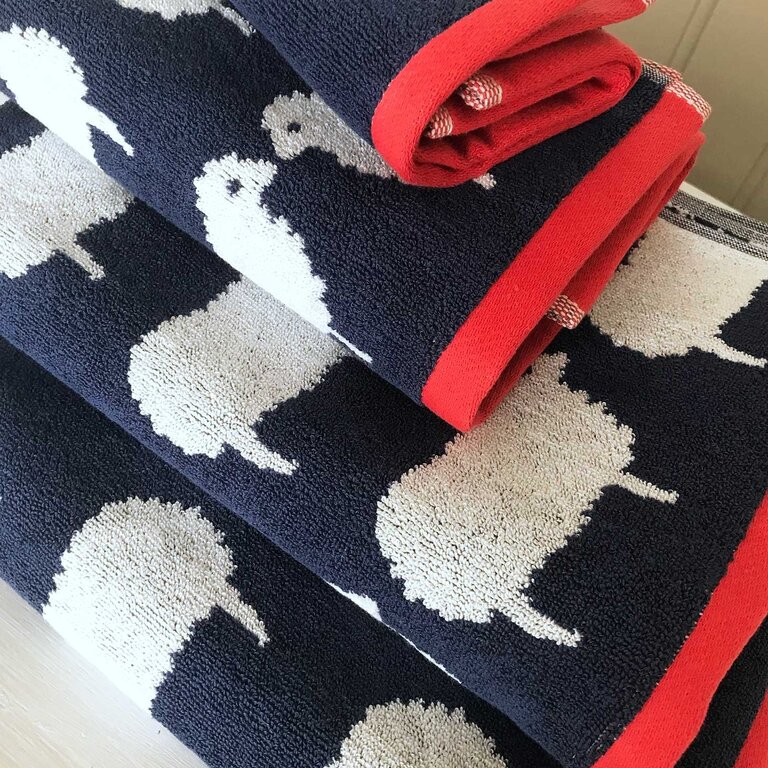 Anorak Organic Cotton Towel Kissing Sheep