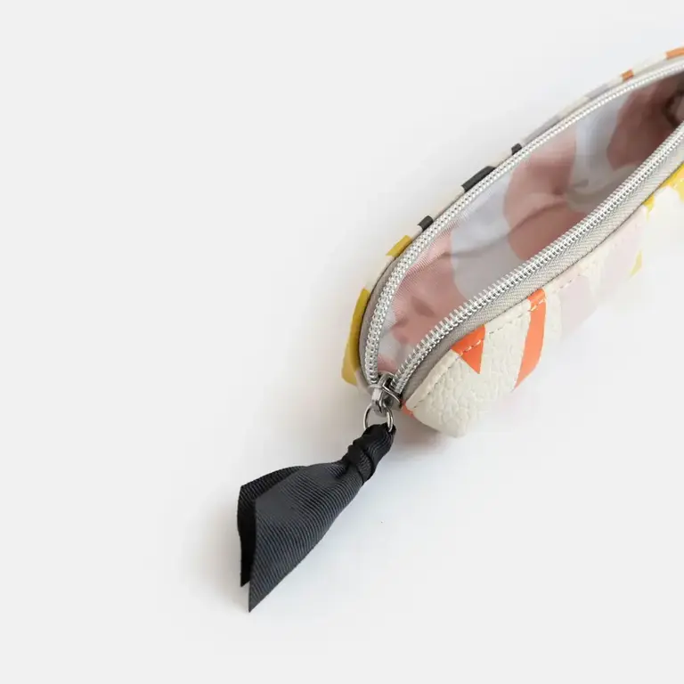 Caroline Gardner Caroline Gardner Checkmate Hearts Pencil Case