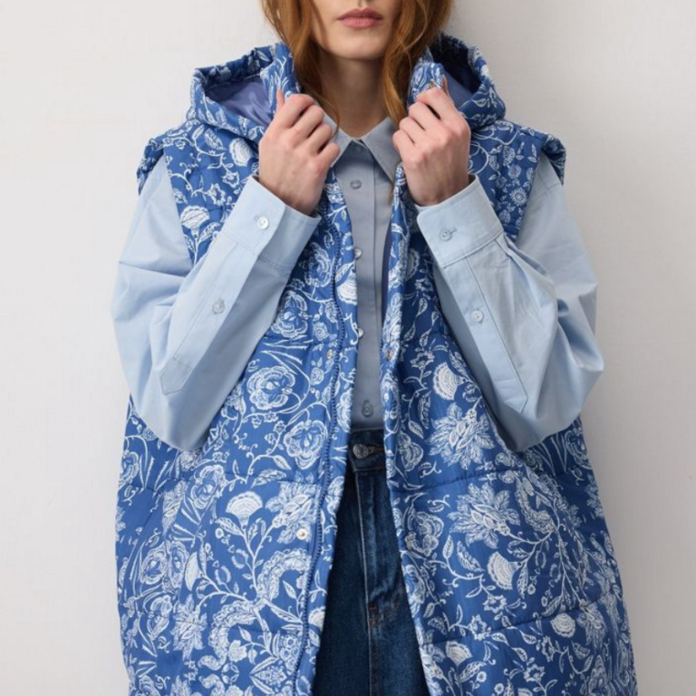 Privé Privé Long Quilted Hooded Vest O/S