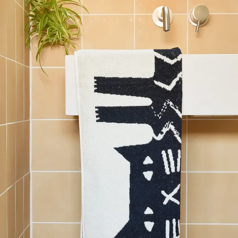 Donna Wilson Donna Wilson Lazy Cat Hand Towel
