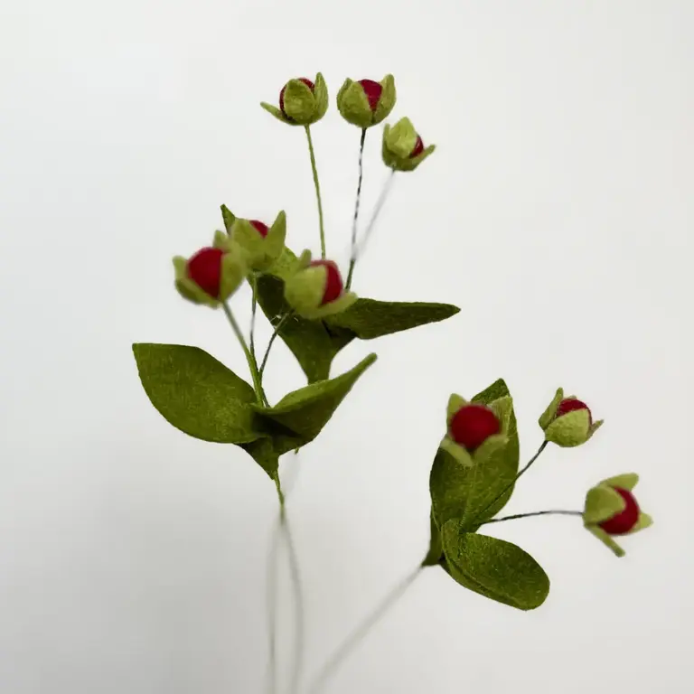 Fleurish Fleurish Hypericum Felt Berries Red (Single)