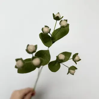 Fleurish Fleurish Hypericum Felt Berries Linen (Single)