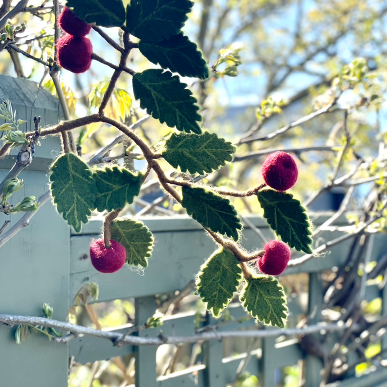 EGS EGS  Branch With Red Apples