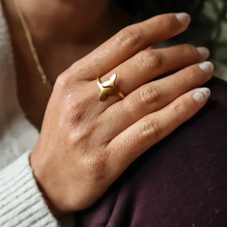 Bali Soul Bali Soul Whale Tail Ring O/S 18k Plated Gold