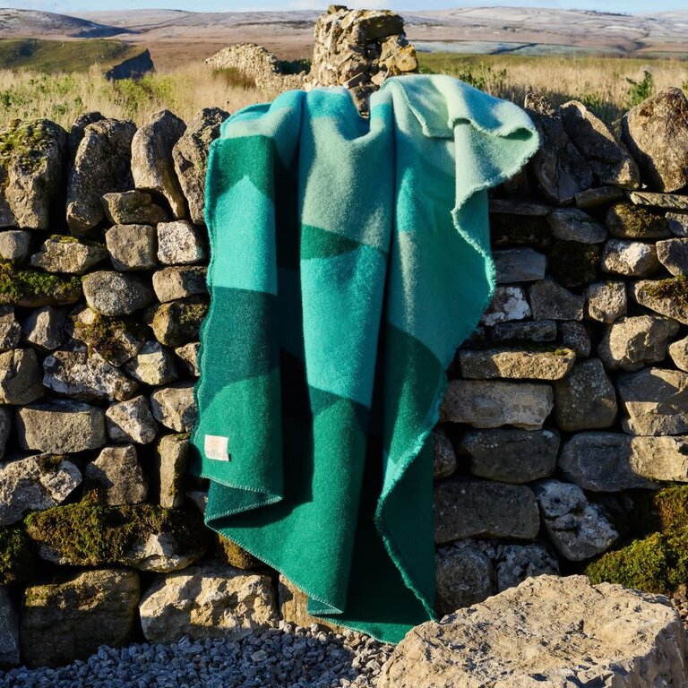 Tweedmill Tweedmill UK Virgin Wool Jacquard Throw Hills Green 130x200