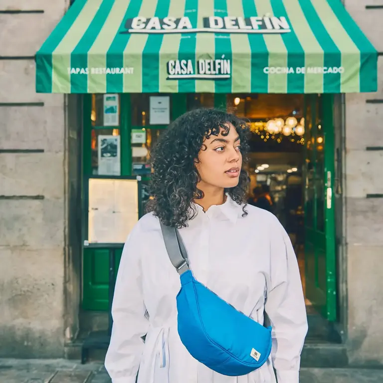 Ori London Ori London Farringdon Half Moon Bag Malibu Blue