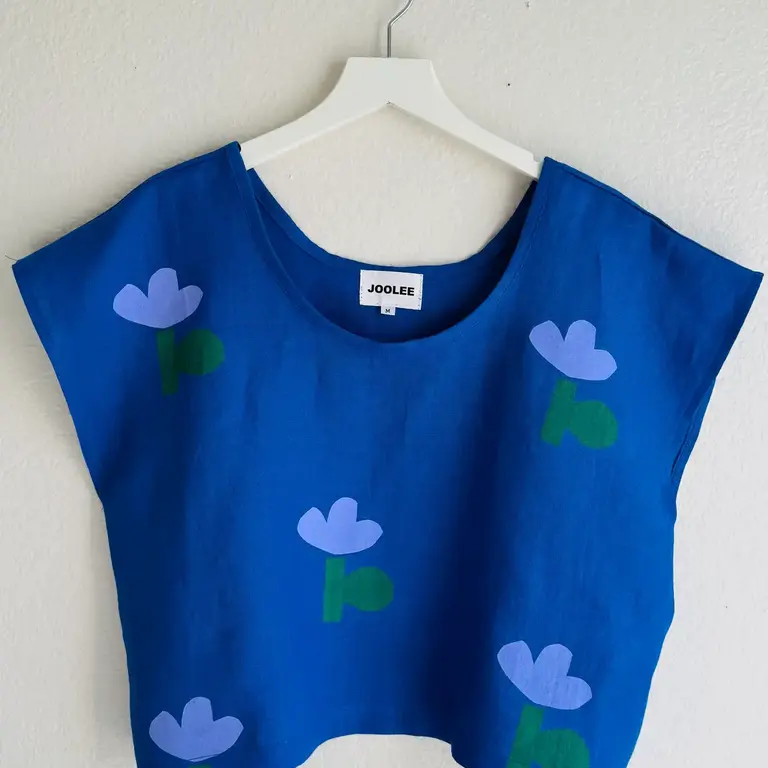 Joolee Joolee Silk Screened Blue Flower Linen Top