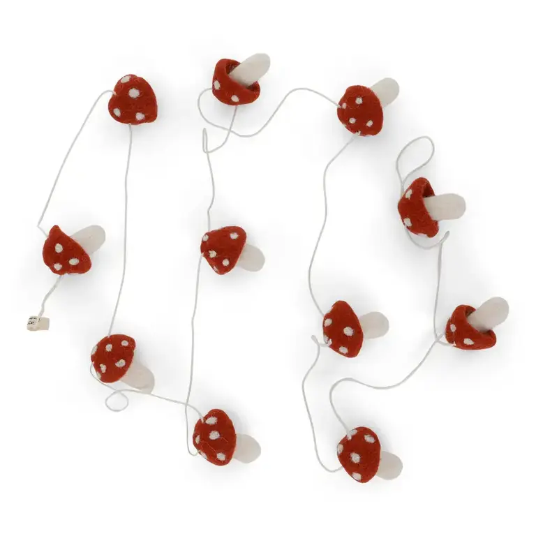 EGS EGS Fair Trade Felt Garland w Red Mushrooms