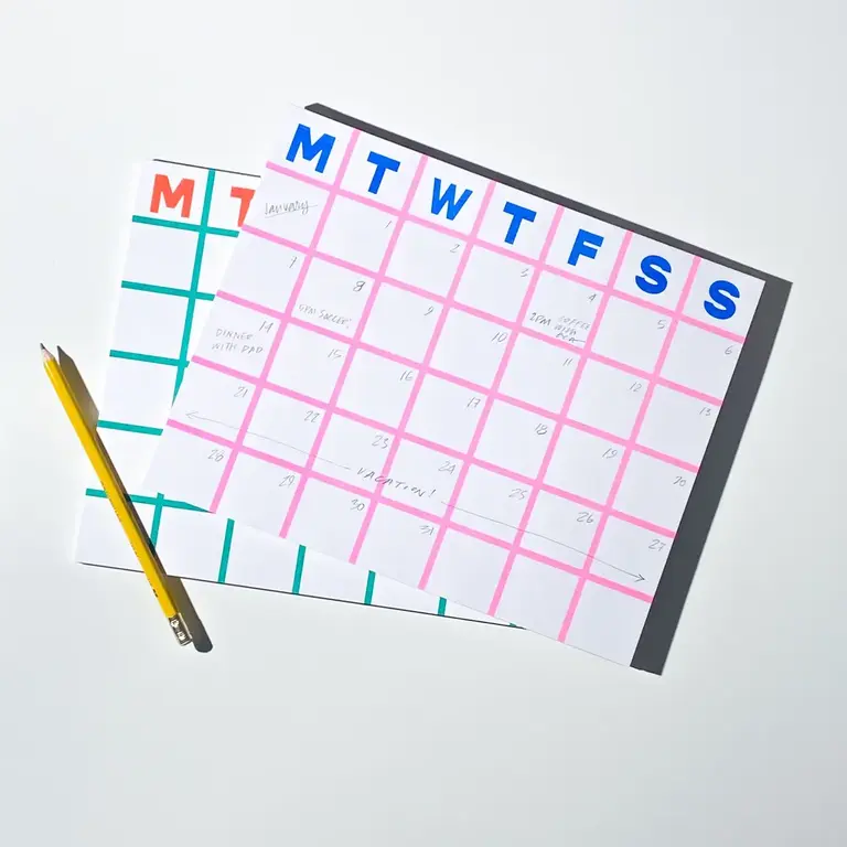 Mezzaluna Mezzaluna Risograph Monthly Planner Notepad Pink
