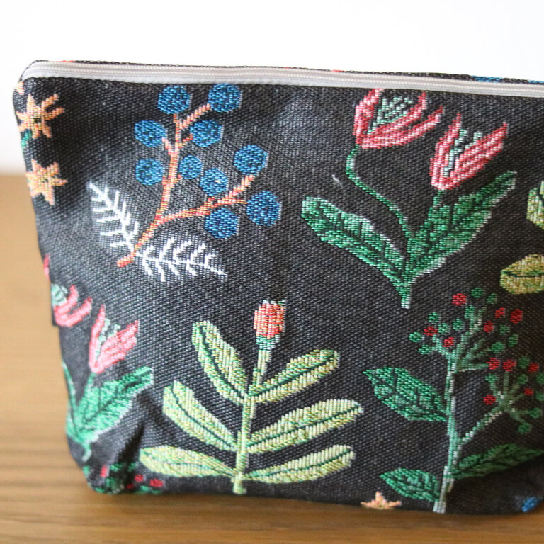 Hachi Japan Miyuki Matsuo Jacquard Travel Pouch Flower Black