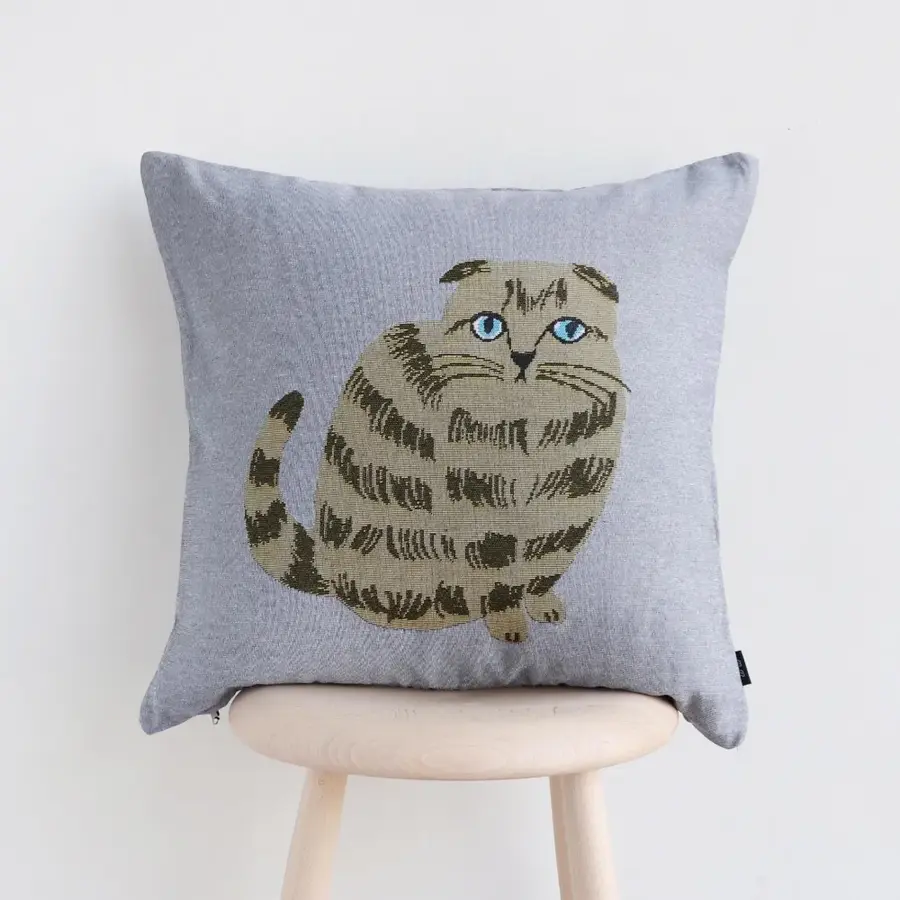 Throw Cushions 