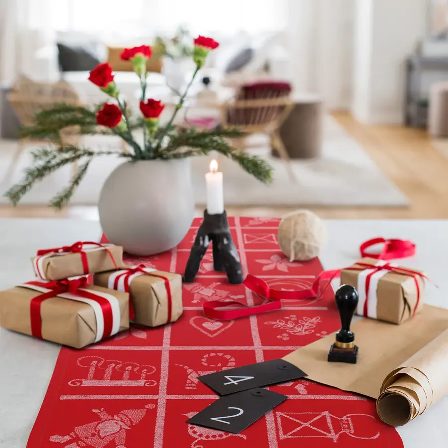 Table & Kitchen Linens