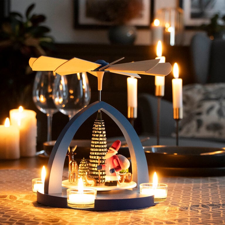 DS German Pyramid Santa Deer Blue Tealight