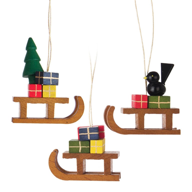 DS German Ornament Sled w Presents (Assorted Single)