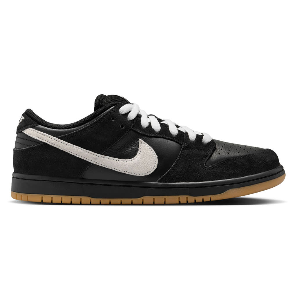 中古美品 NIKE SB DUNK LOW PRO BLACK GUM Nike SB Dunk Low Pro Black/White-Black-Gum - Escapist