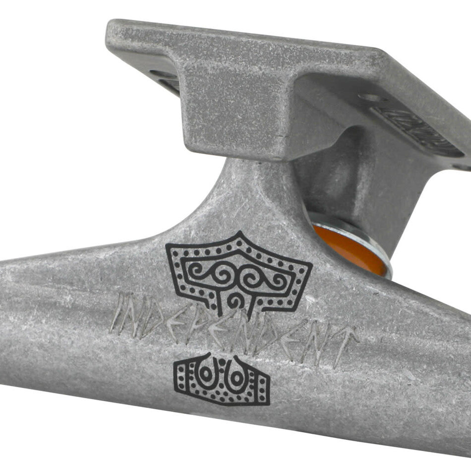 Independent Kevin Baekkel Pro Hollow Stage 11 Trucks