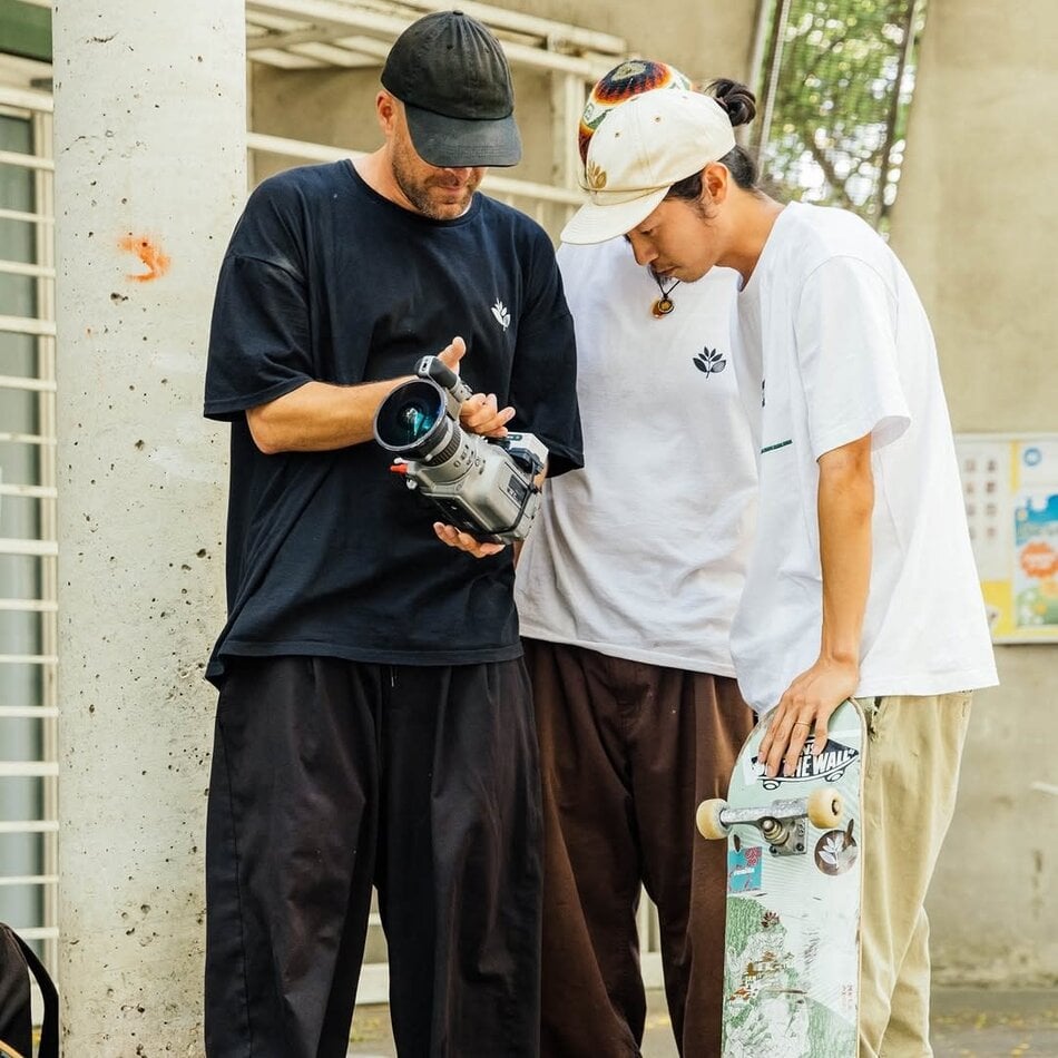 Magenta Headquarters DVD