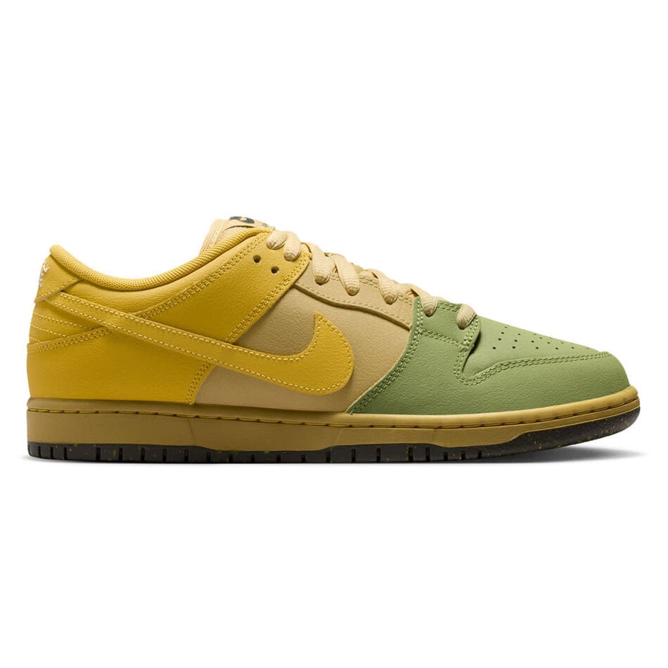 Nike SB Dunk Low Pro WC Saffron Quartz/Saffron Quartz-Pear
