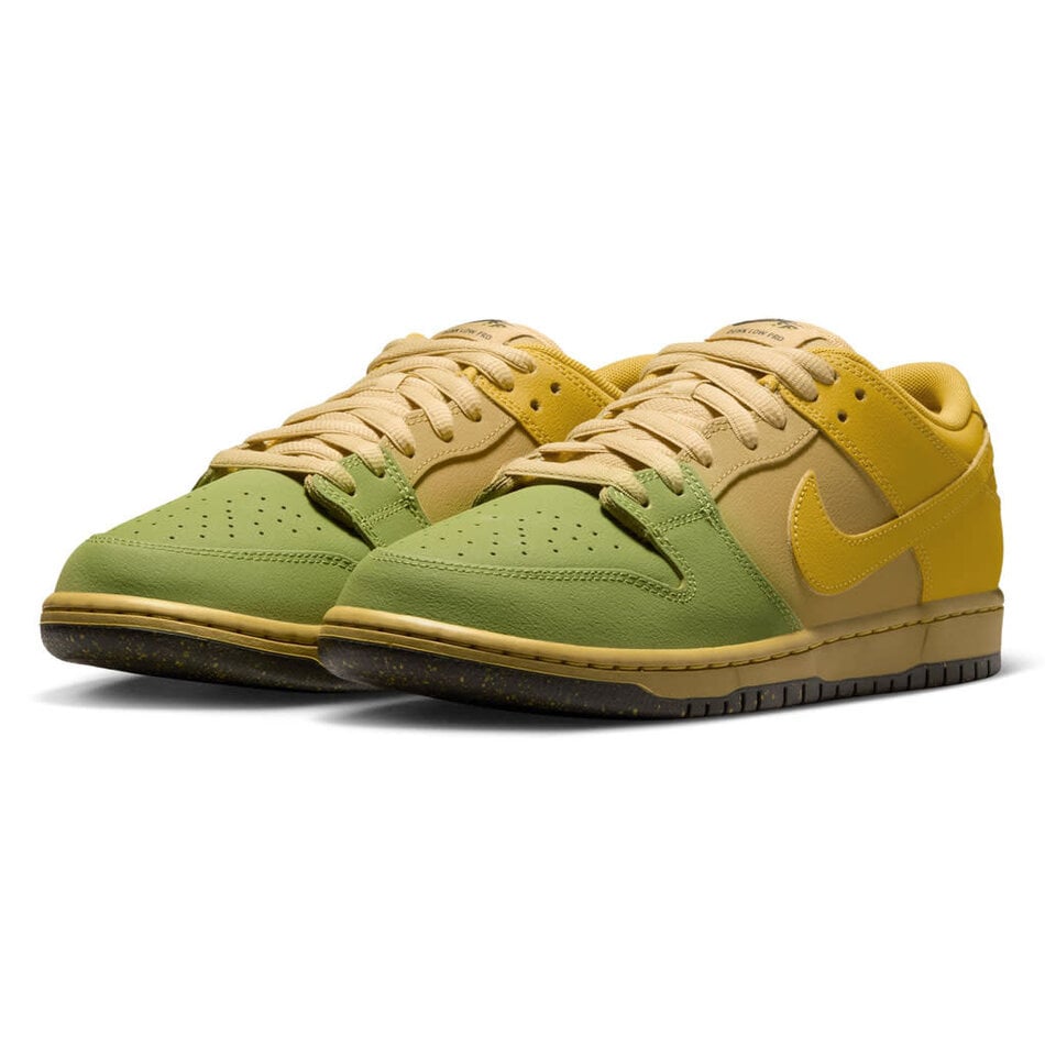 Nike SB Dunk Low Pro WC Saffron Quartz/Saffron Quartz-Pear