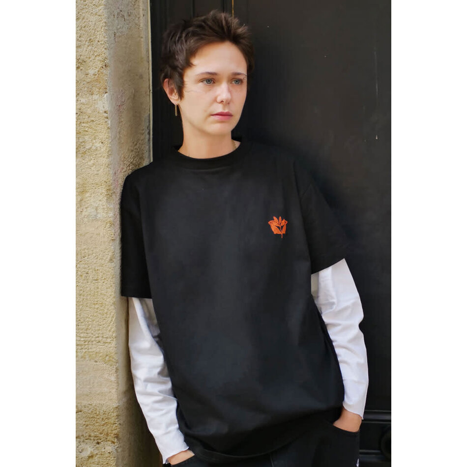Magenta Pillar Baseline T-Shirt Black