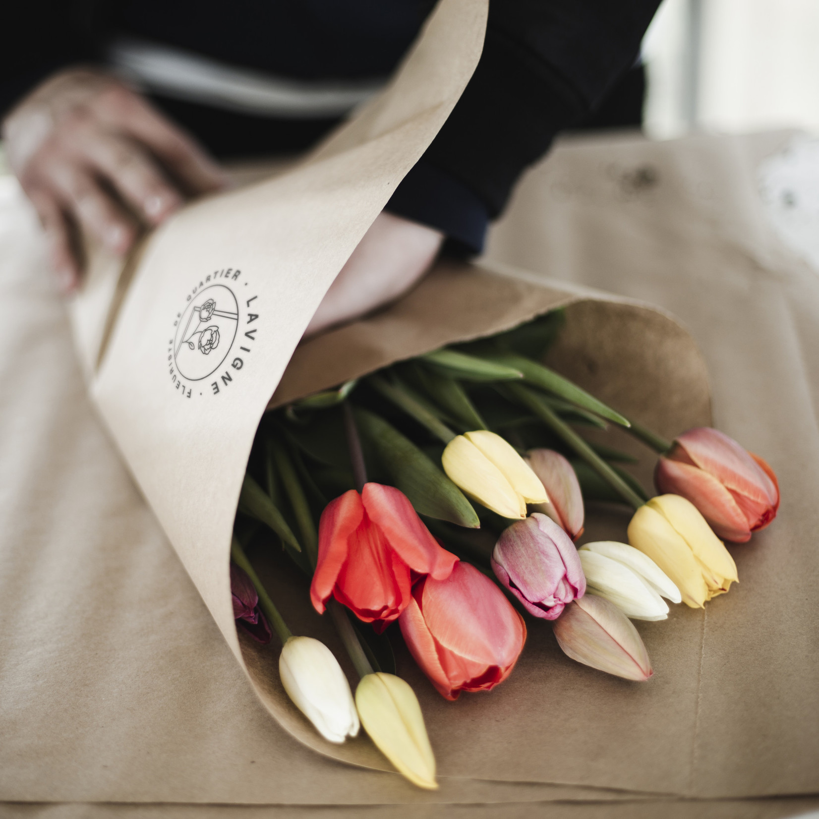 Bouquet de 10 tulipes doubles locales