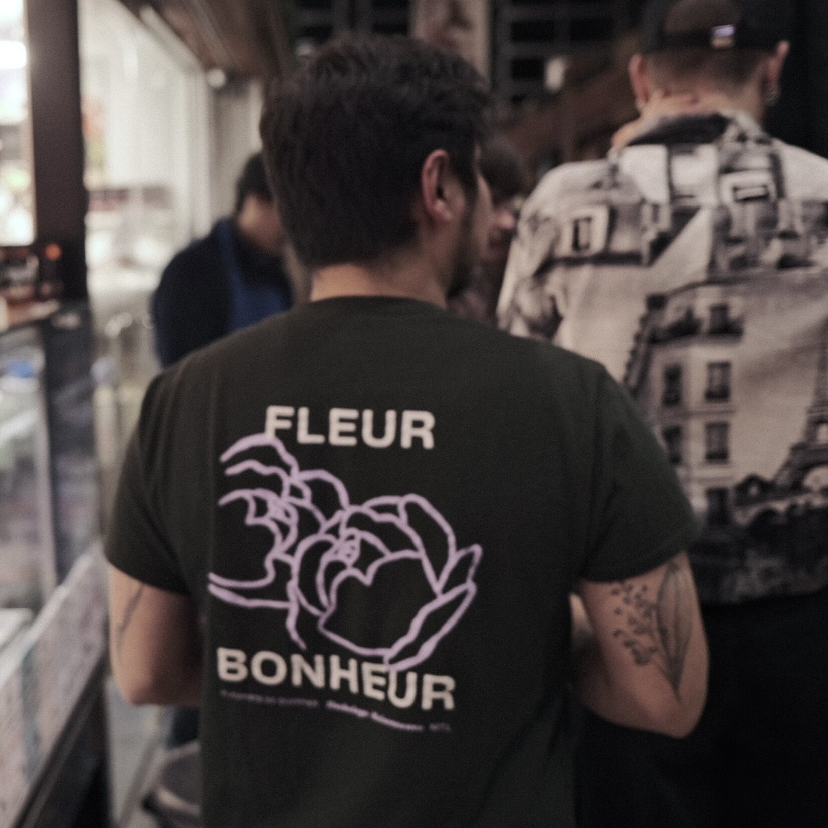 T-shirt LAVIGNE Fleur Bonheur – Petit, Moyen et Grand