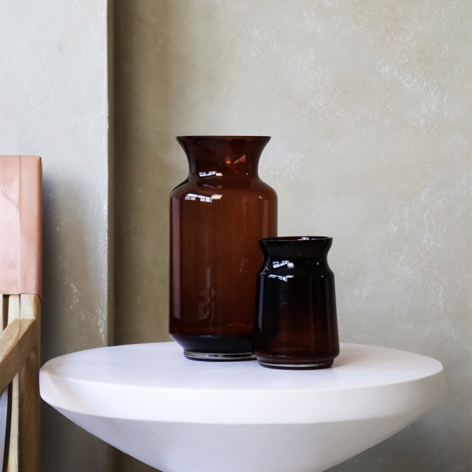 Vase en verre ambré