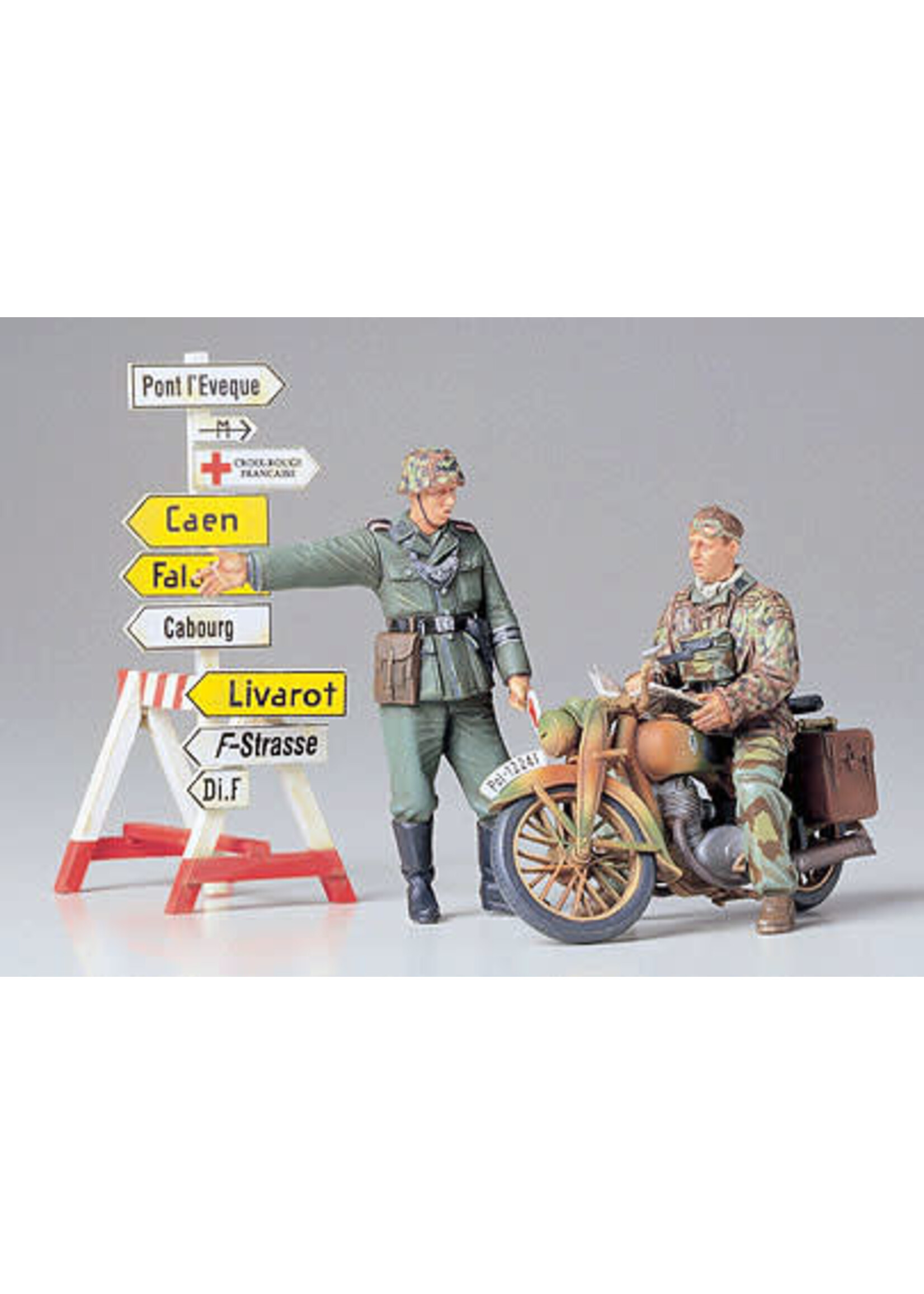 Tamiya TAM35241 German Motorcycle Orderly Set (1/35)