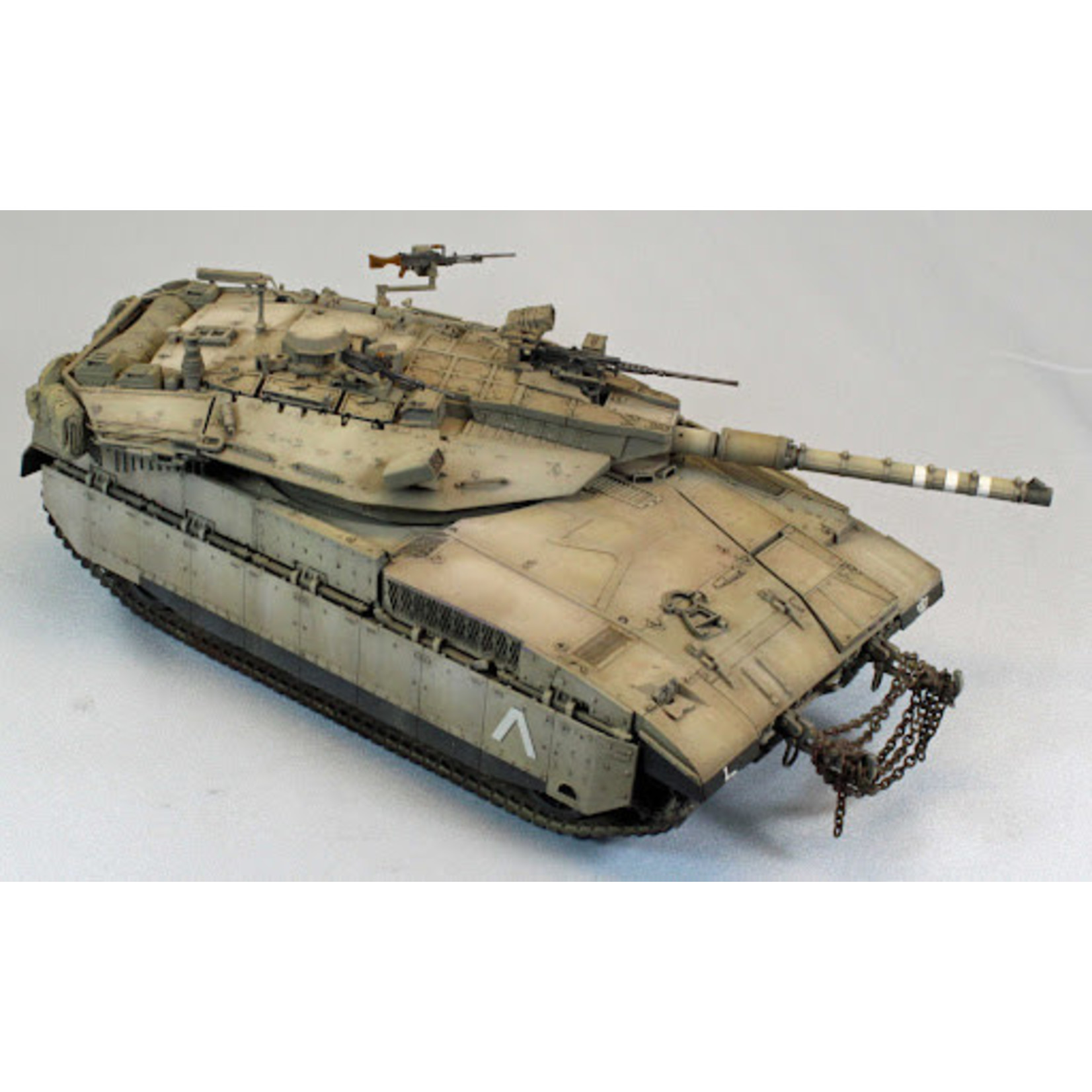 Academy ACA13286 Merkava MK IID (1/35)