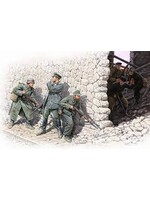 Master Box MSTBX3571 German Mountain Troops vs Soviet Marines, Spring 1943 (1/35)