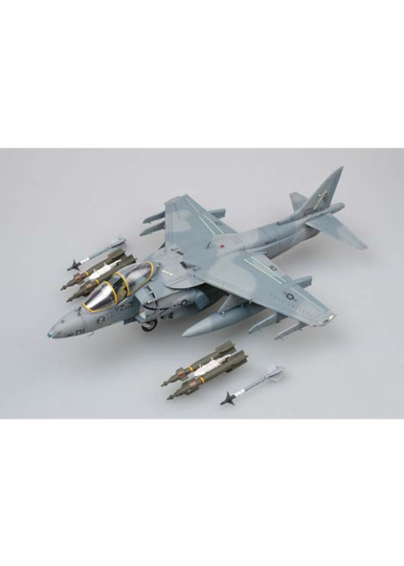 Trumpeter TRU02229 AV-8B Harrier II (1/32)