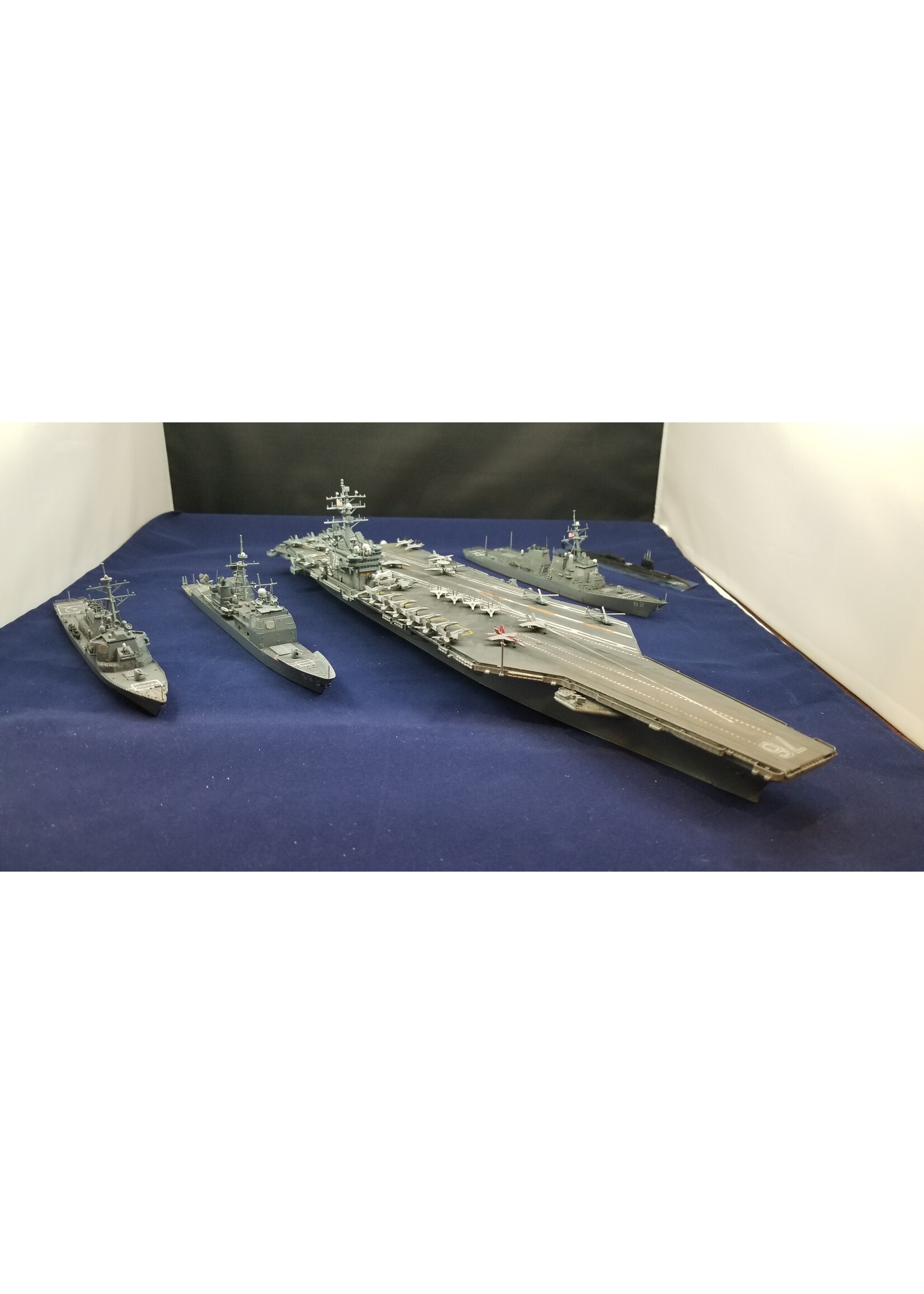 USS Ronald Reagan CV-76 and escort - Stephen Siu