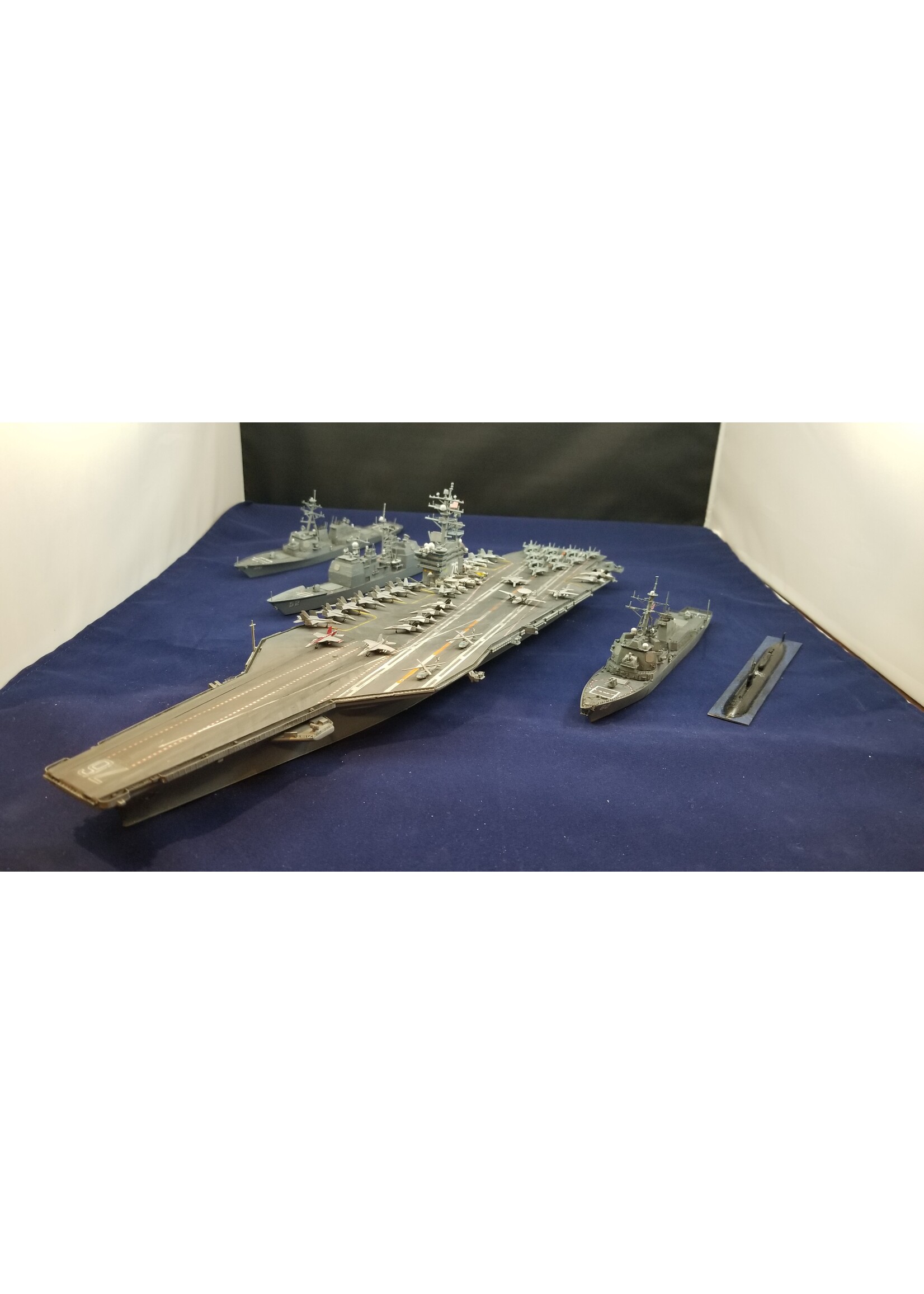 USS Ronald Reagan CV-76 and escort - Stephen Siu