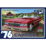 MPC MPC963 1976 Chevy Caprice with Trailer (1/25)