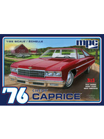 MPC MPC963 1976 Chevy Caprice with Trailer (1/25)