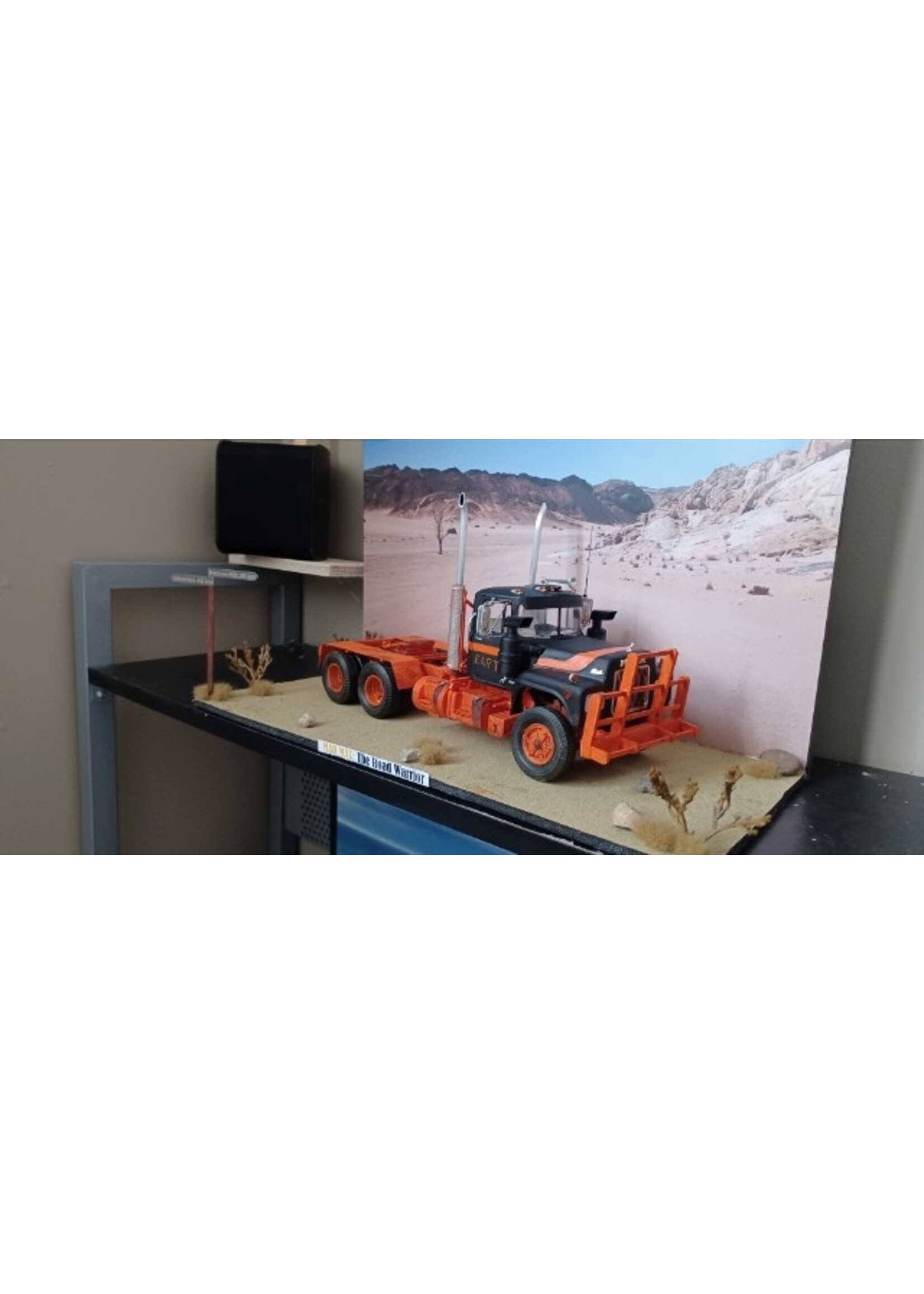 Mad Max - the Road Warrior Mack R600